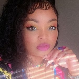 Meet your Posher, Nayna